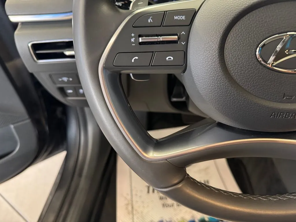 Hyundai Sonata photo 11