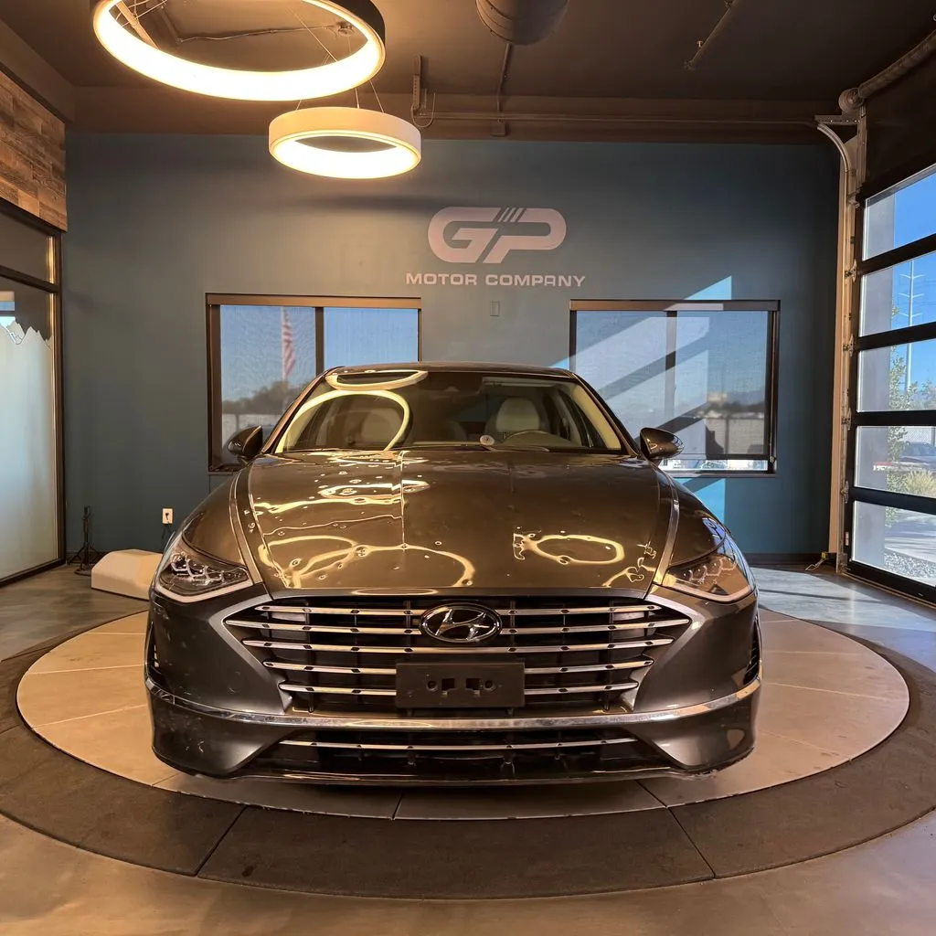 Hyundai Sonata photo 8