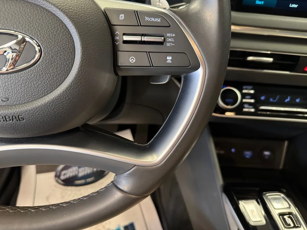 Hyundai Sonata photo 12