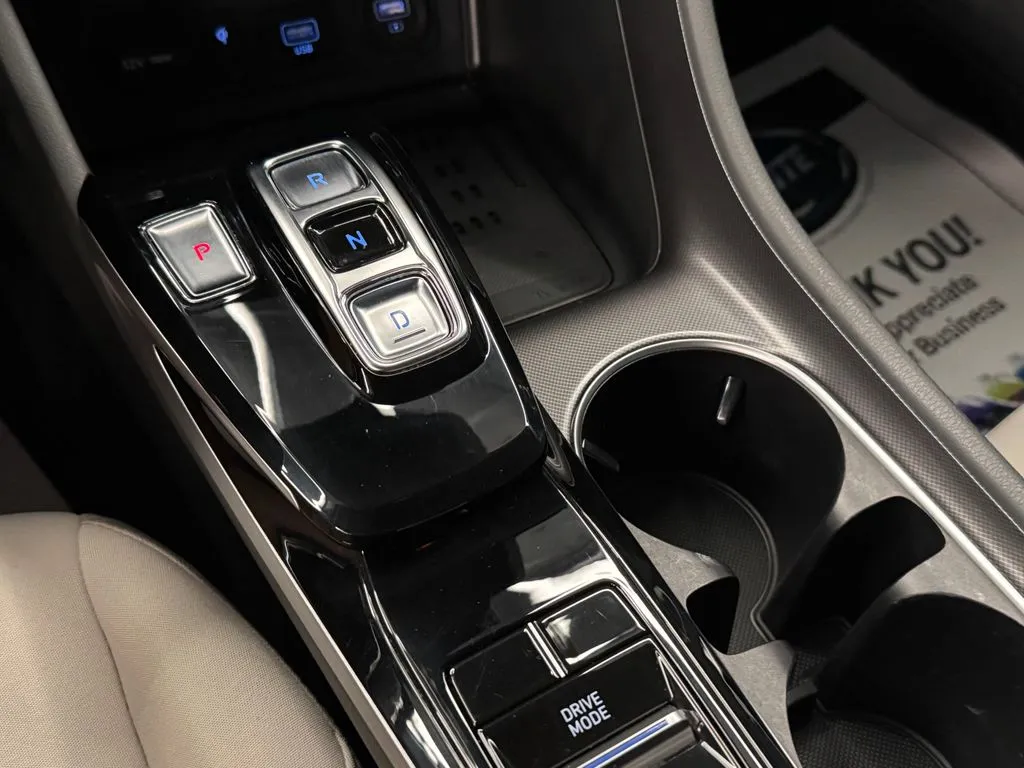 Hyundai Sonata photo 16