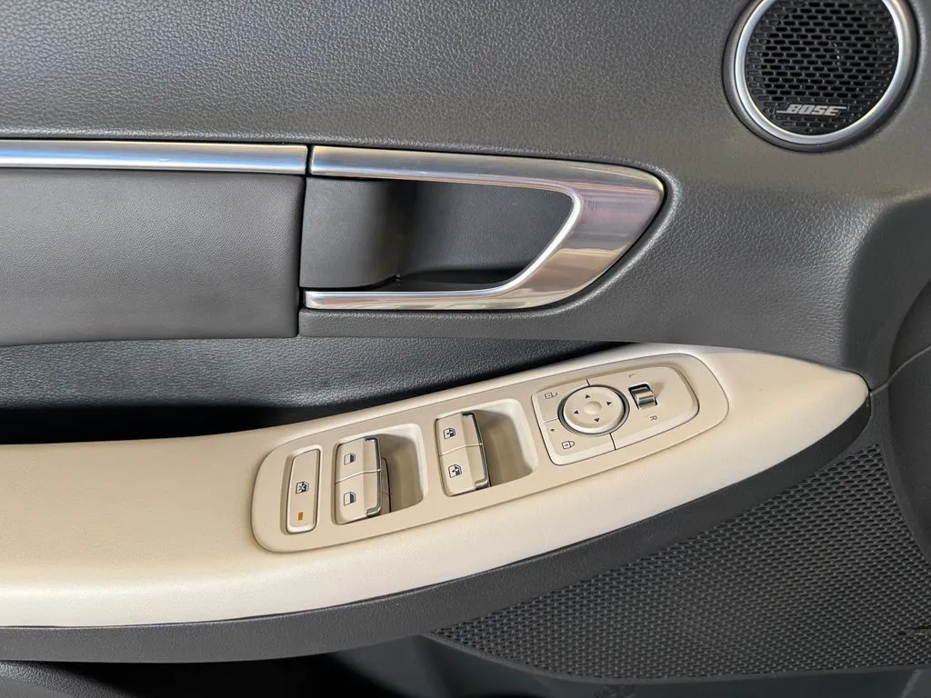 Hyundai Sonata photo 19