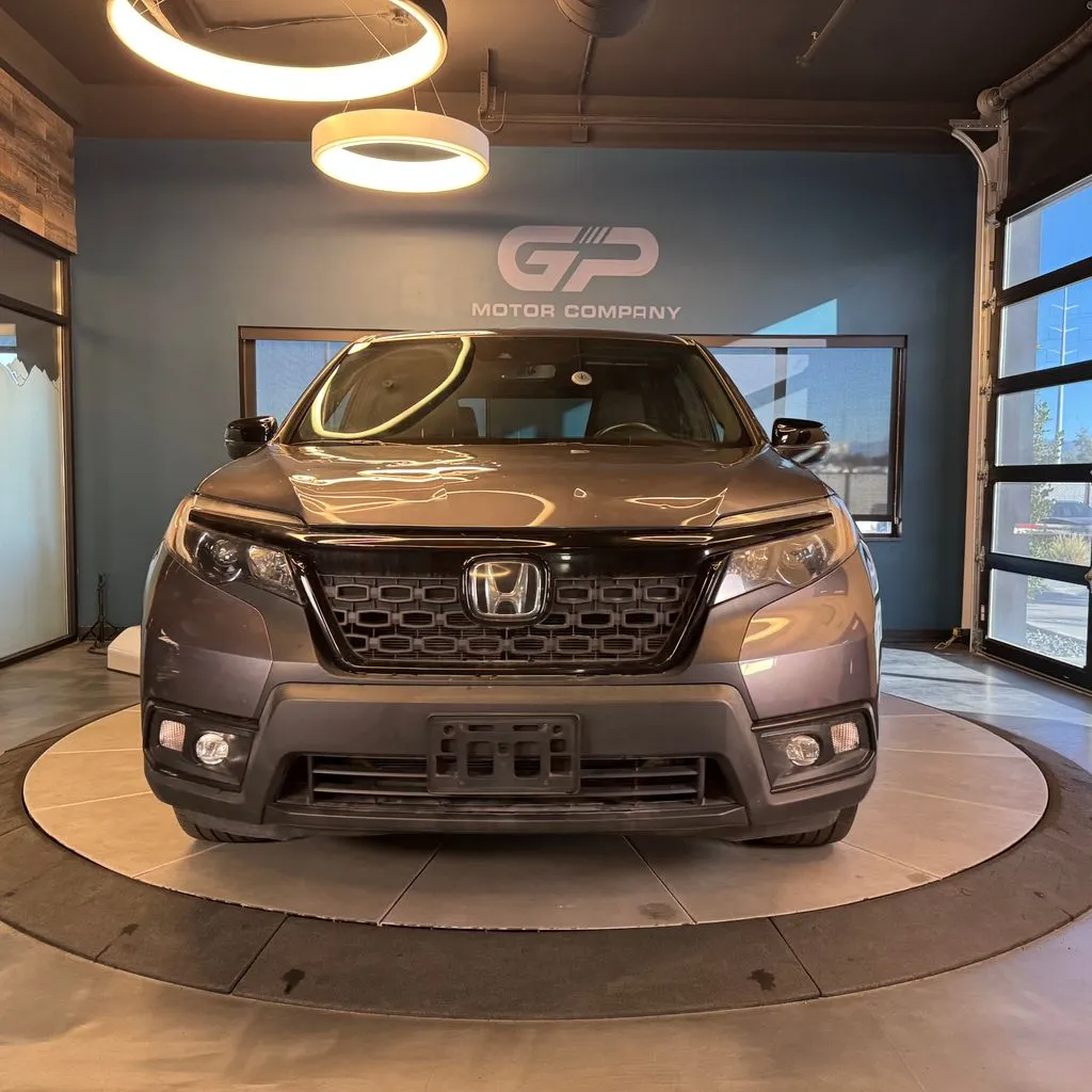 Honda Passport photo 8