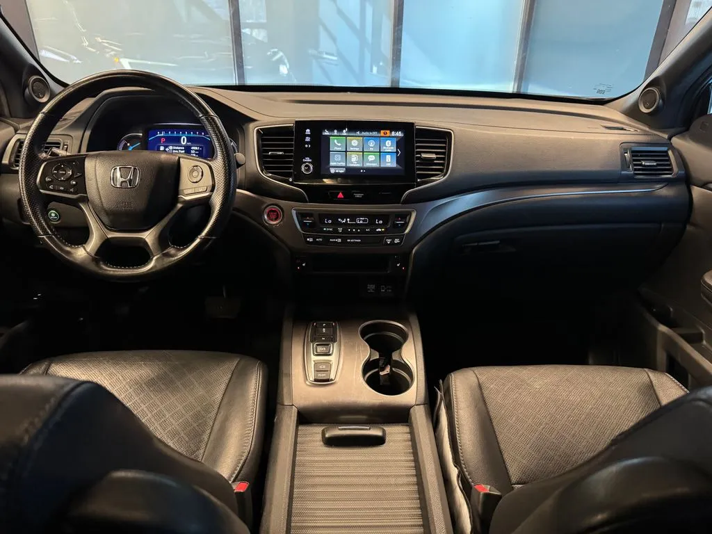 Honda Passport photo 9