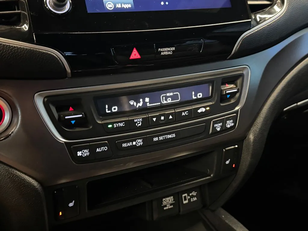 Honda Passport photo 15