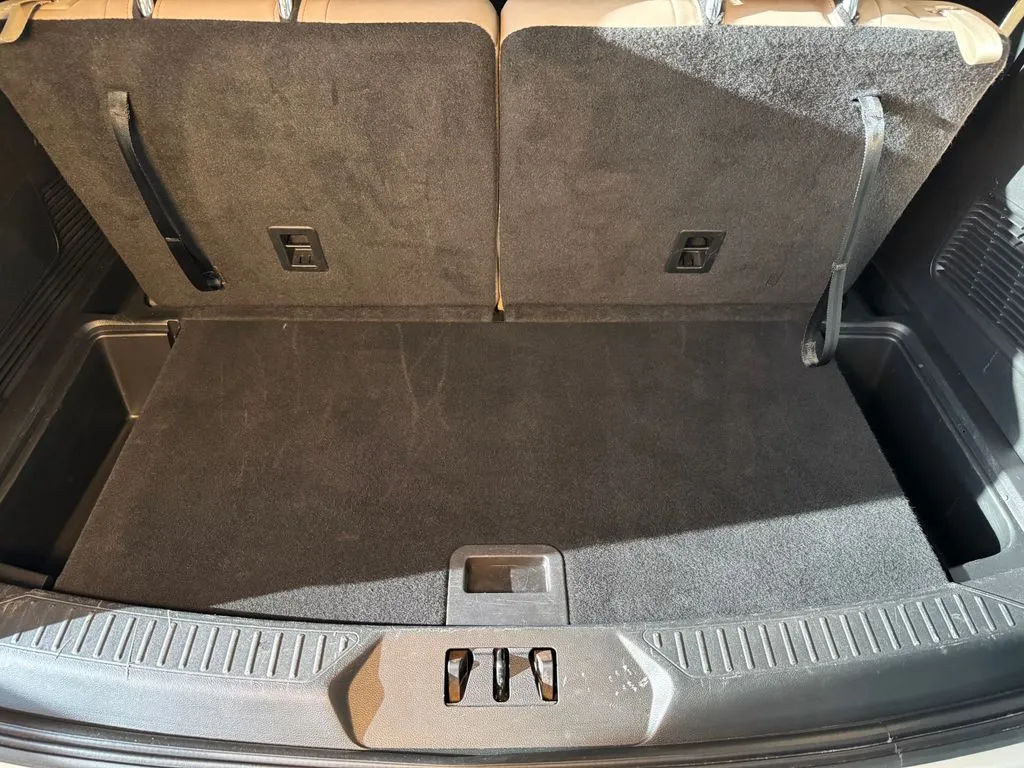 Ford Explorer photo 23