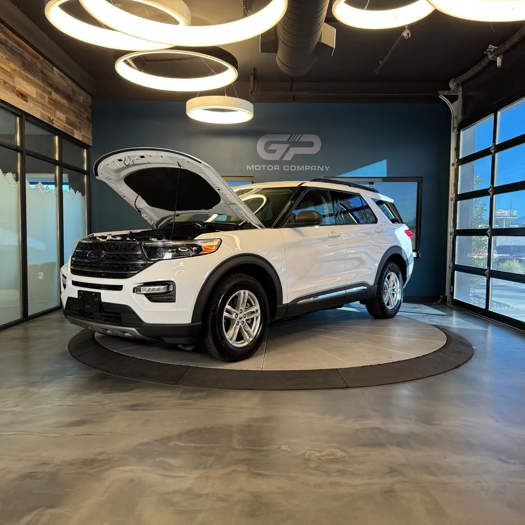 Ford Explorer photo 25