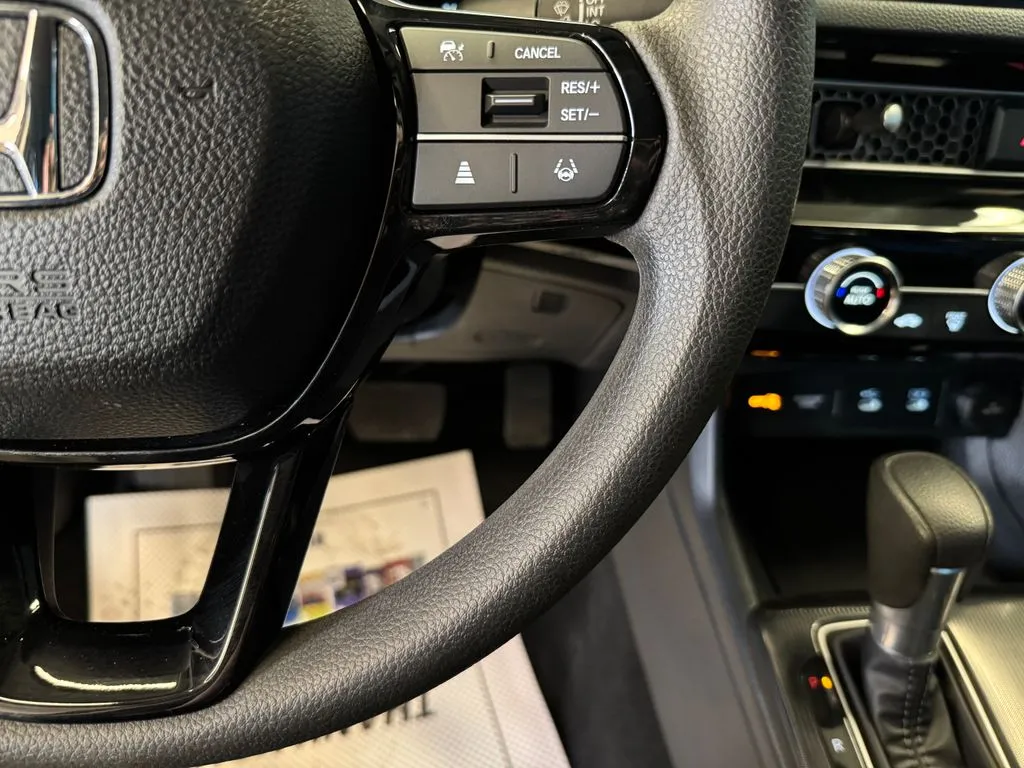 Honda Civic photo 12