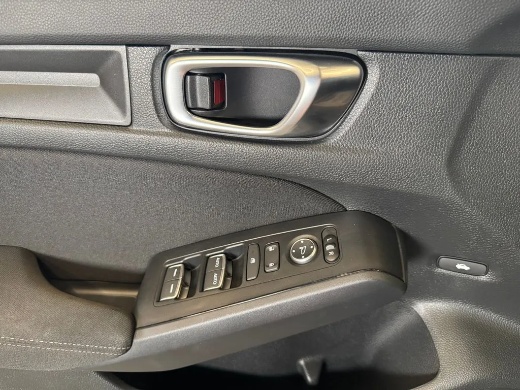 Honda Civic photo 19