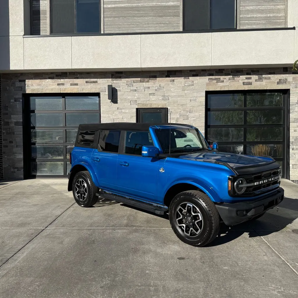 Blue 2022 Ford Bronco Outer Banks for sale in Kaysville, UT