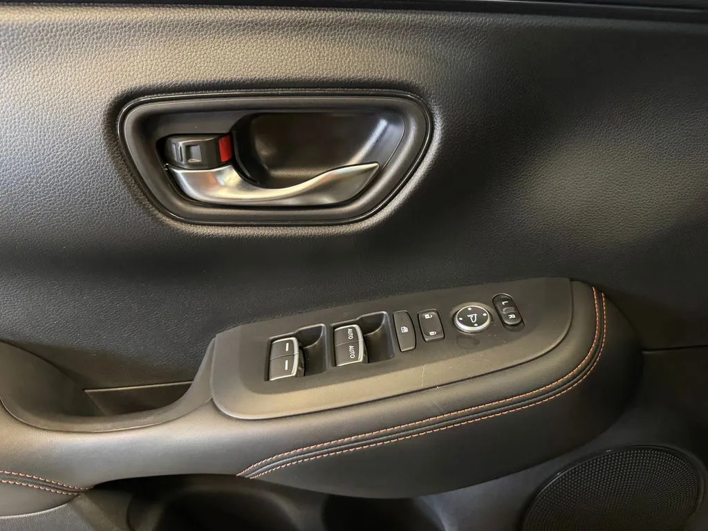 Honda HR-V photo 19