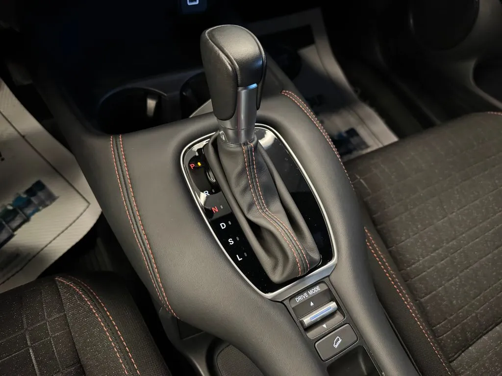 Honda HR-V photo 16