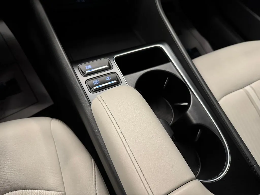 Hyundai Sonata photo 16