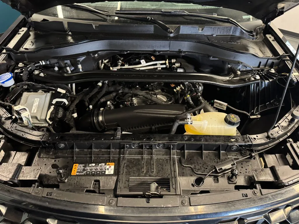 Ford Explorer photo 25