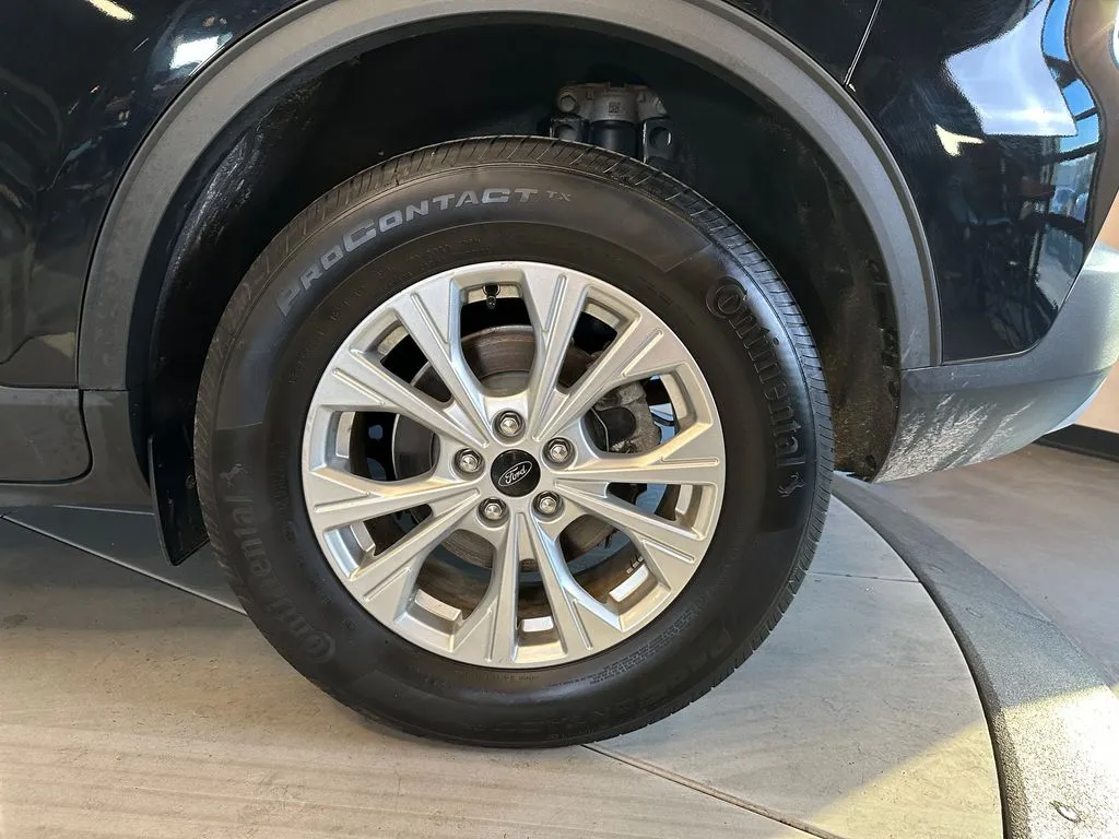 Ford Escape photo 24