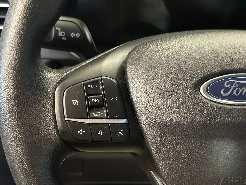 Ford Escape photo 10