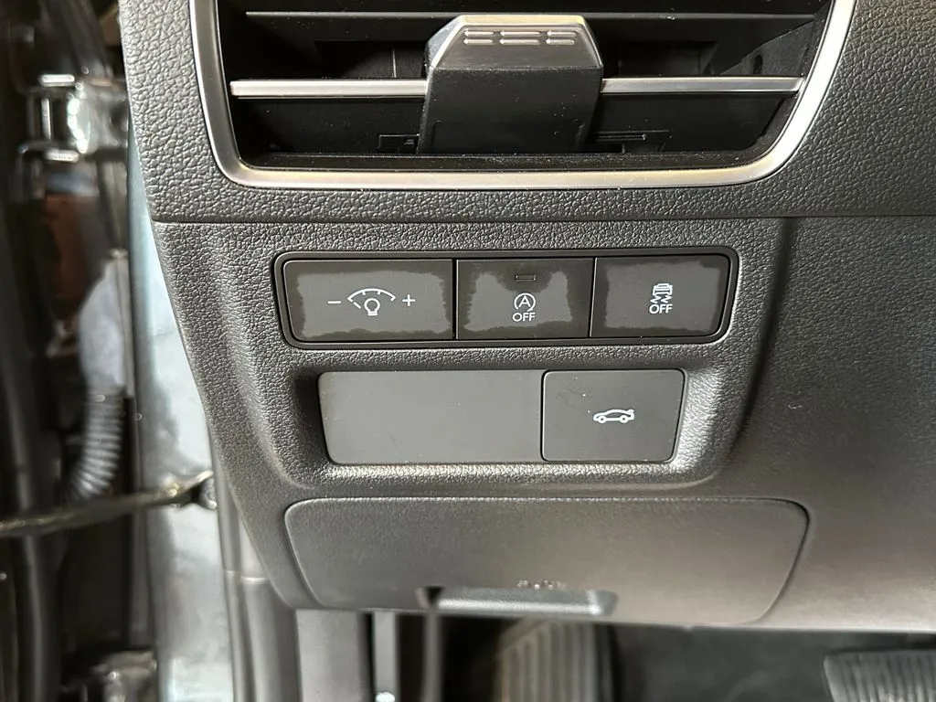 Hyundai Sonata photo 17