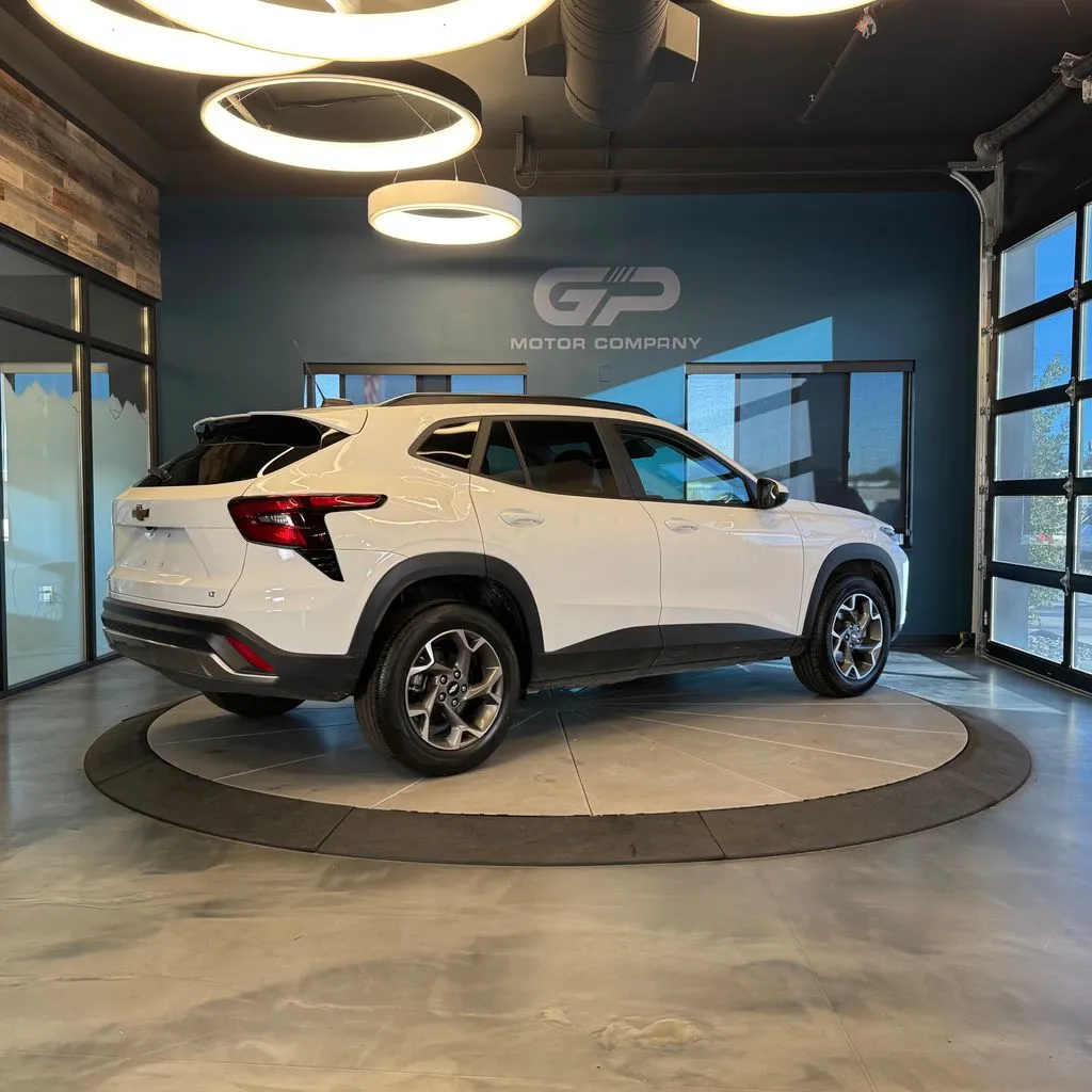 Chevrolet Trax photo 3