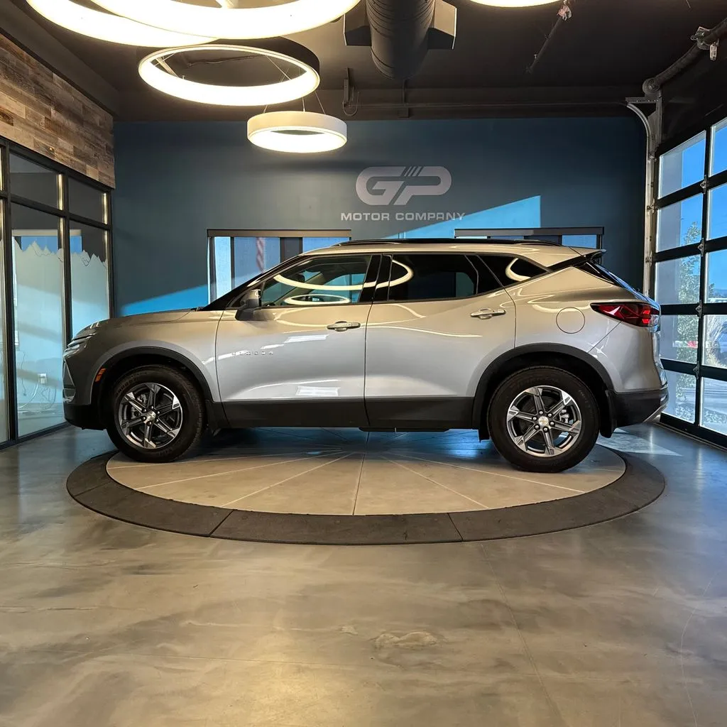 Chevrolet Blazer photo 6