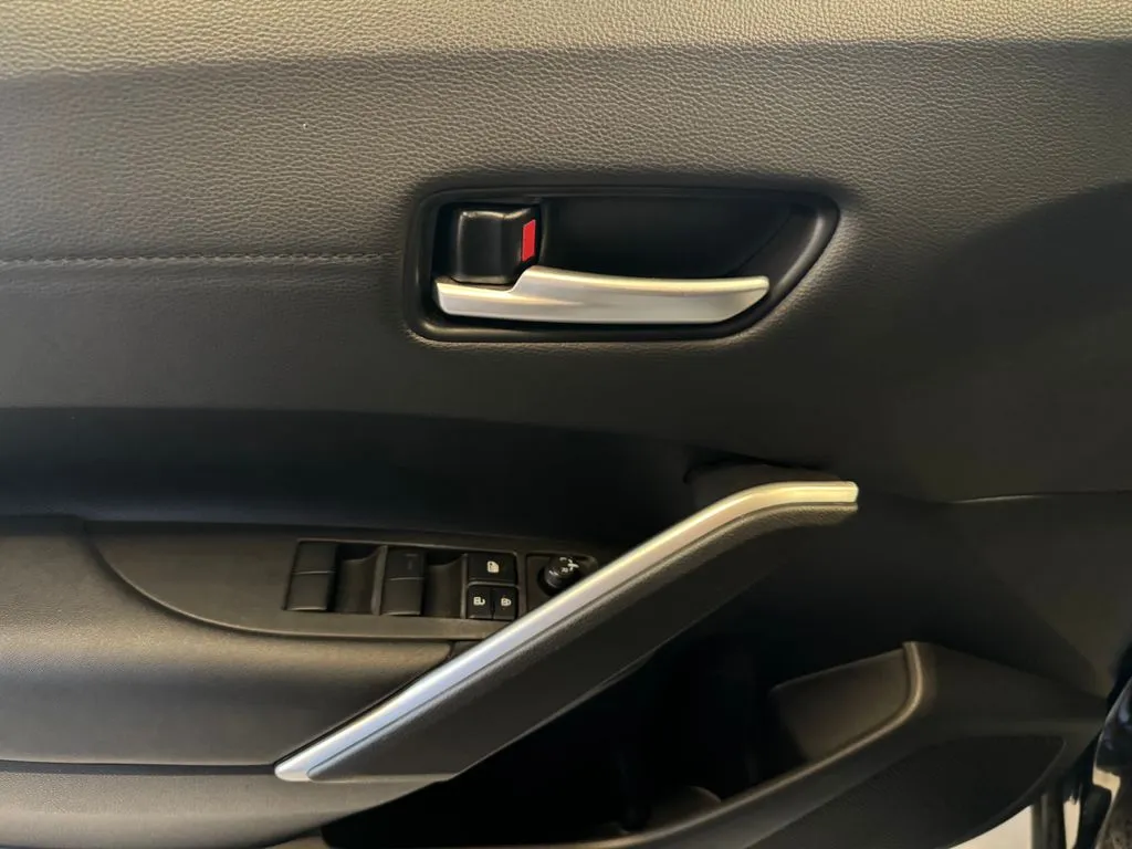 Toyota Corolla Cross photo 19
