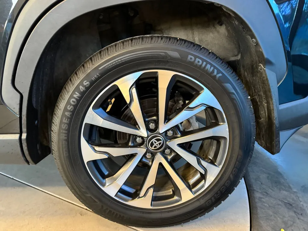Toyota Corolla Cross photo 26