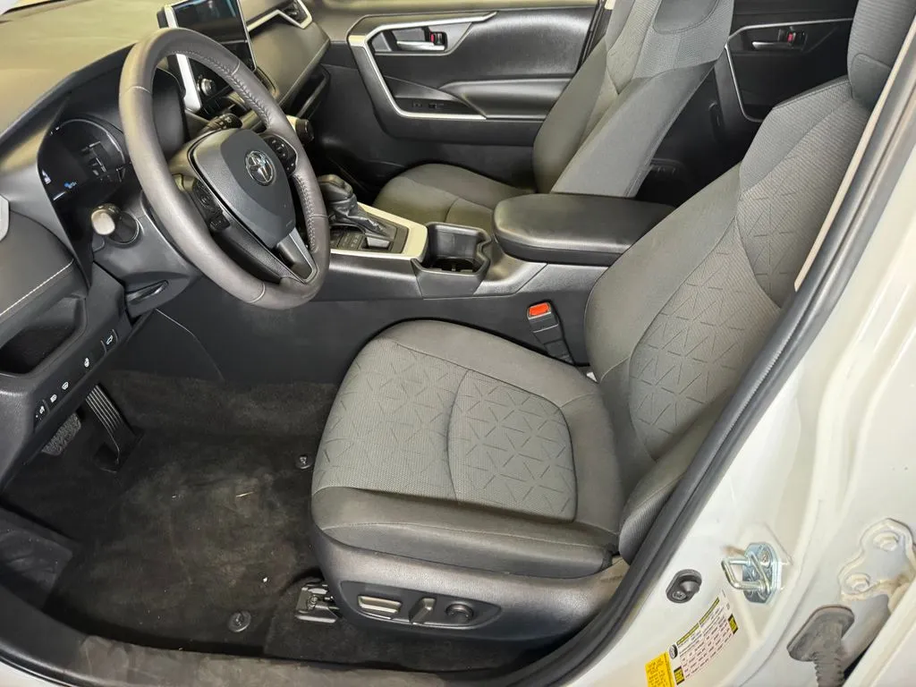Toyota RAV4 photo 20