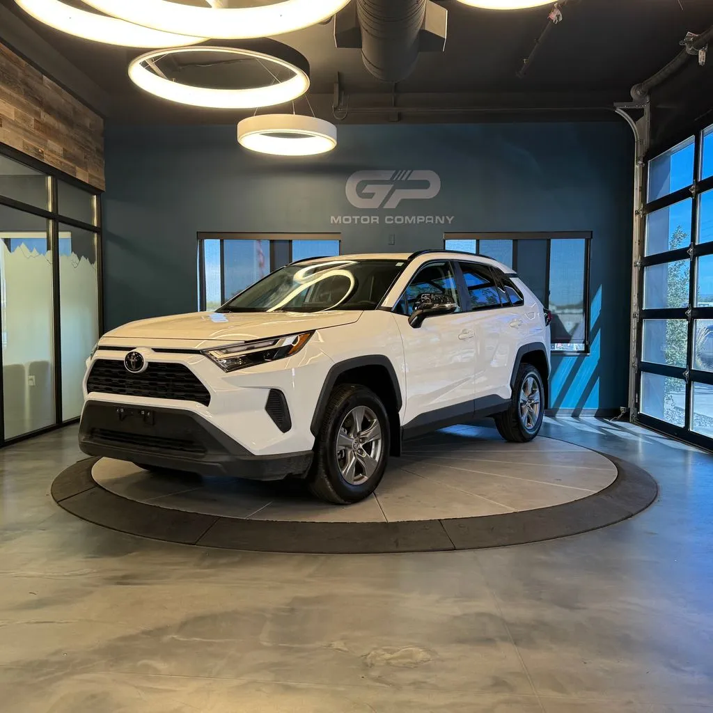 Toyota RAV4 photo 7