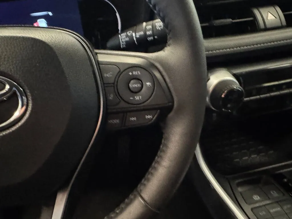 Toyota RAV4 photo 12