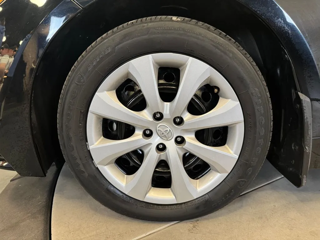 Toyota Corolla photo 24