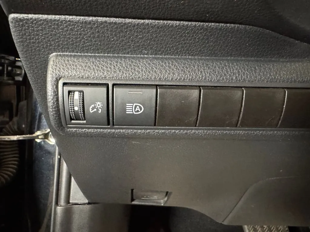 Toyota Corolla photo 17