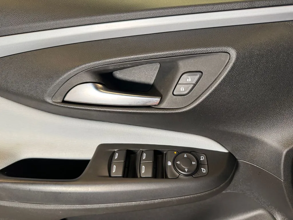 Buick Envista photo 19