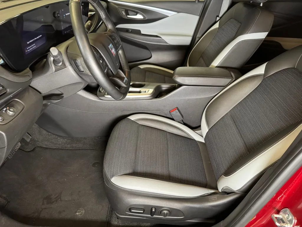 Buick Envista photo 20