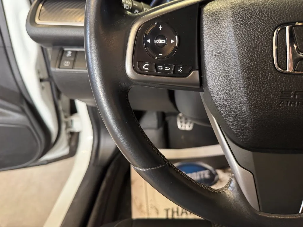 Honda Civic photo 11
