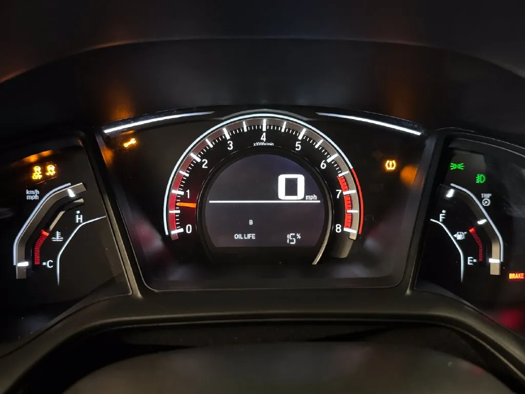 Honda Civic photo 10