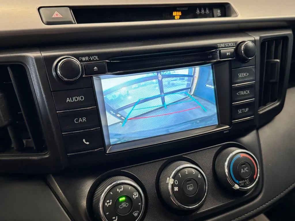 Toyota RAV4 photo 14