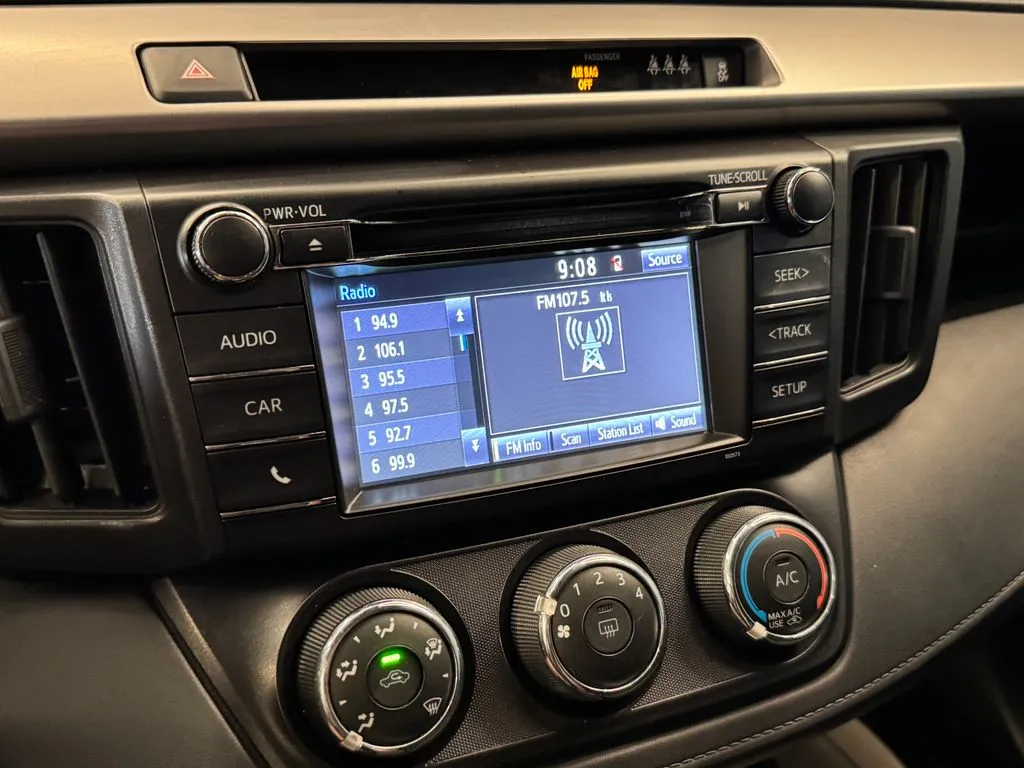 Toyota RAV4 photo 13