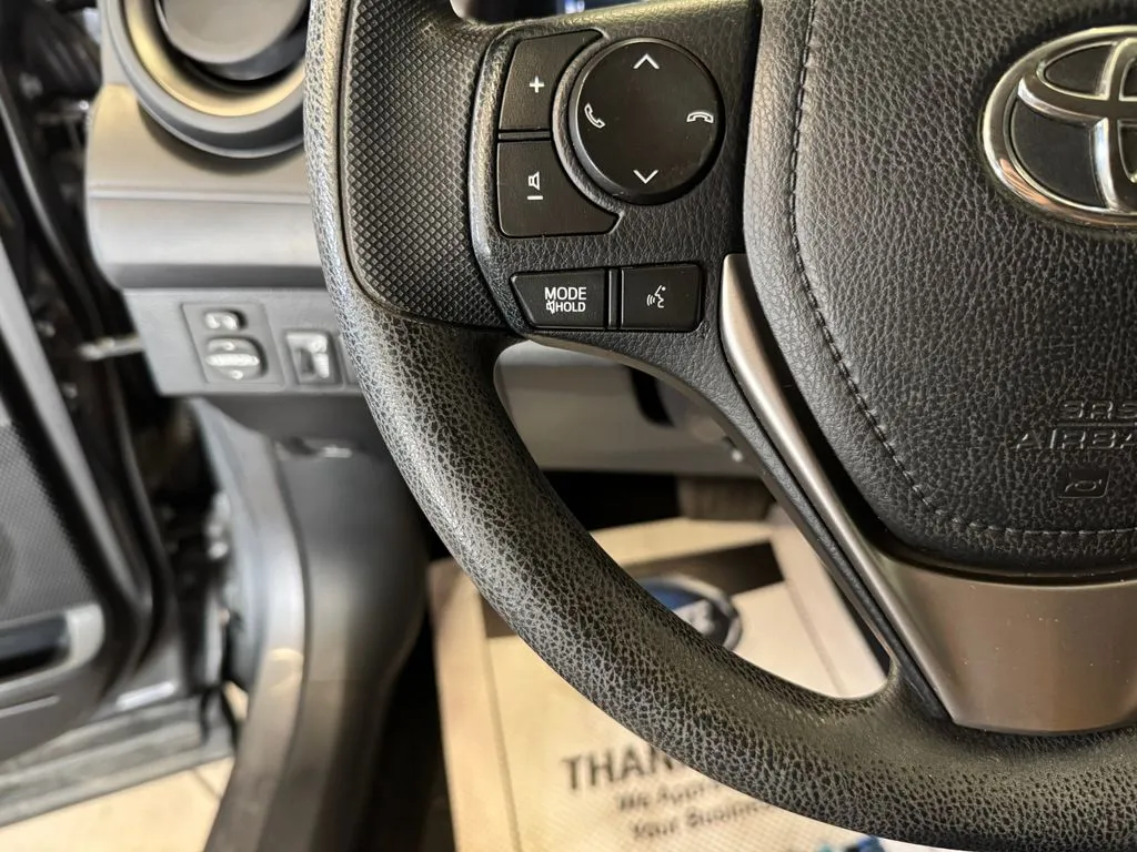 Toyota RAV4 photo 11