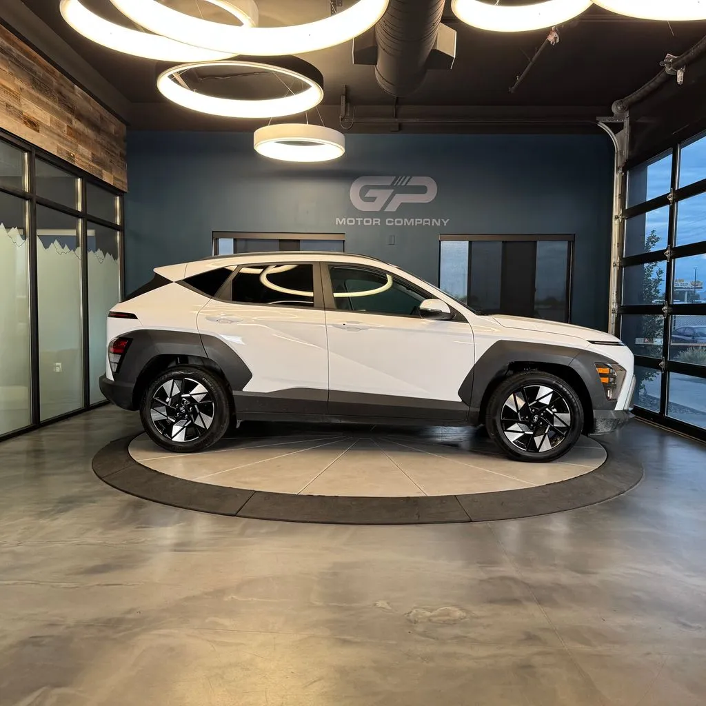 Hyundai Kona photo 2