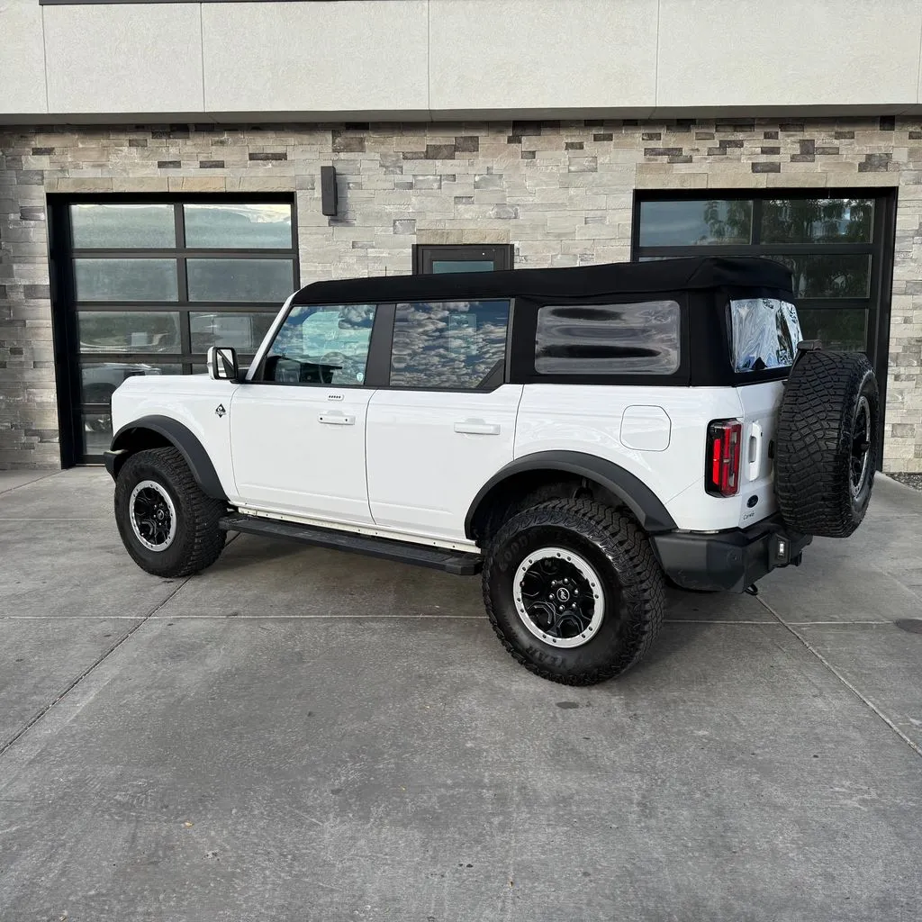 Ford Bronco photo 5