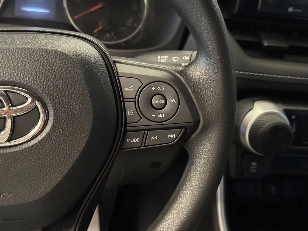 Toyota RAV4 photo 12
