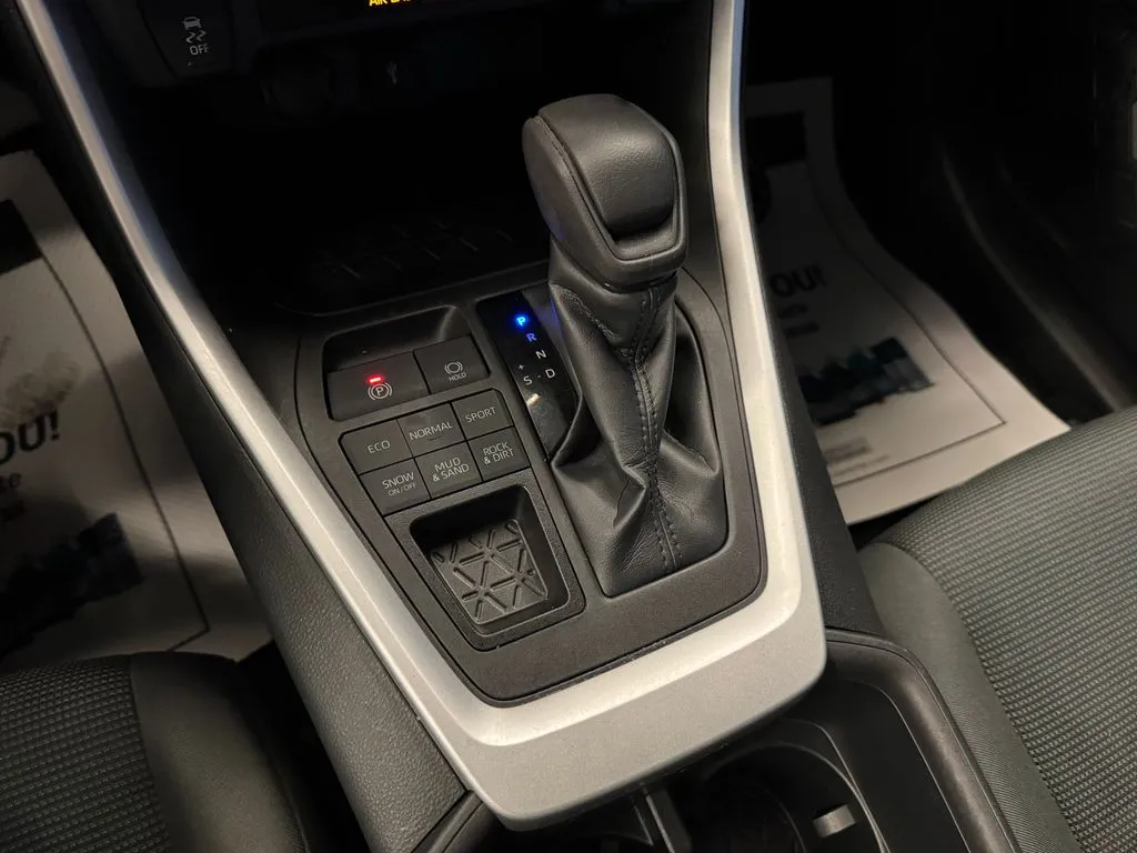 Toyota RAV4 photo 16