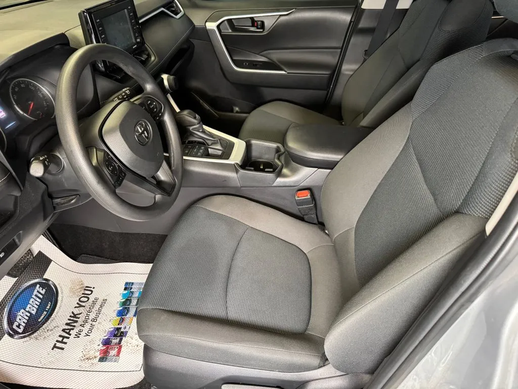 Toyota RAV4 photo 20