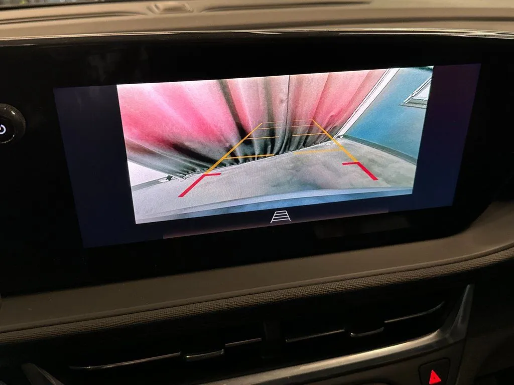 Buick Envista photo 14