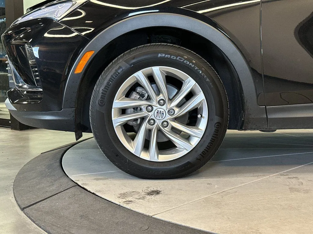 Buick Envista photo 25