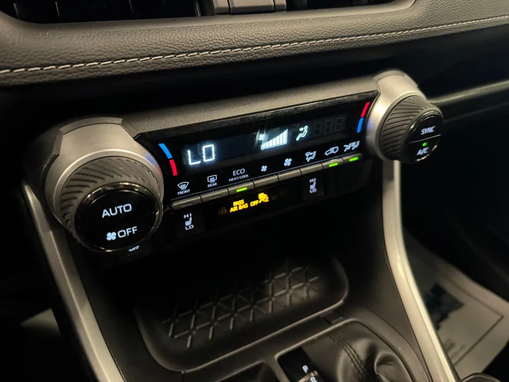 Toyota RAV4 photo 16