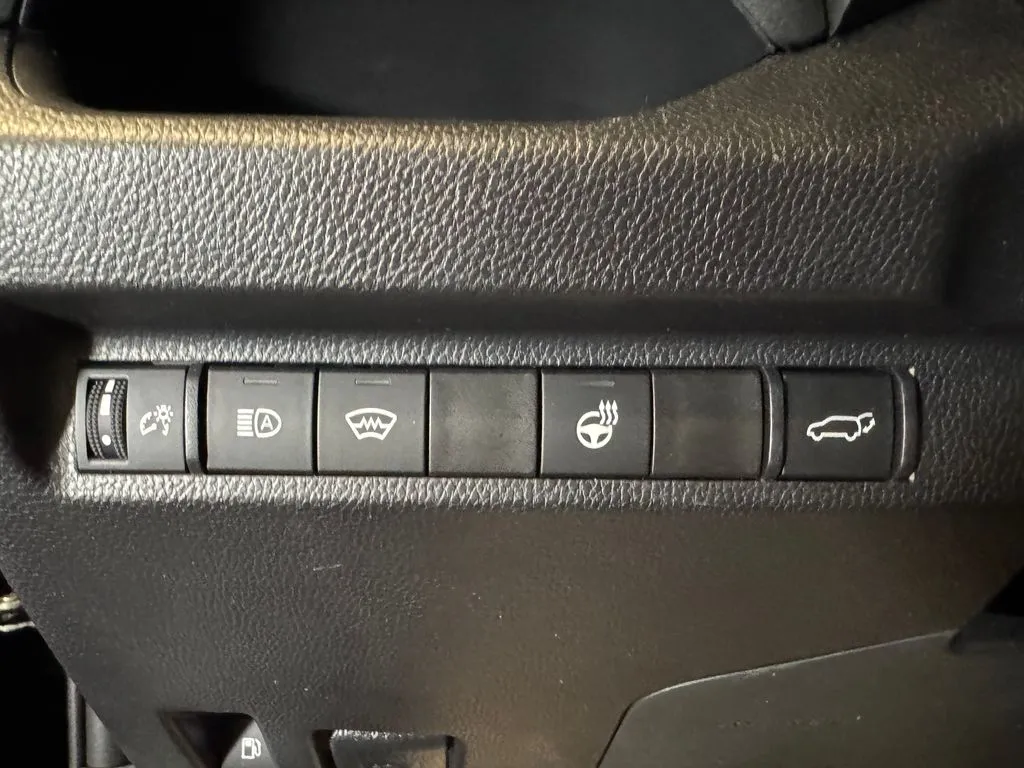 Toyota RAV4 photo 19