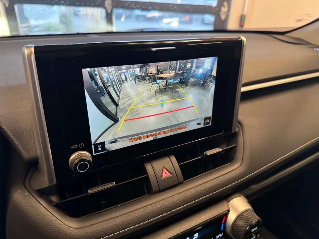 Toyota RAV4 photo 15