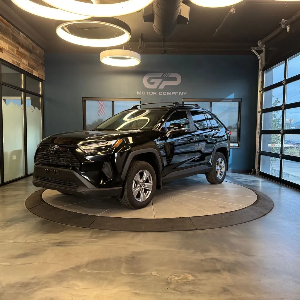 Toyota RAV4 photo 7