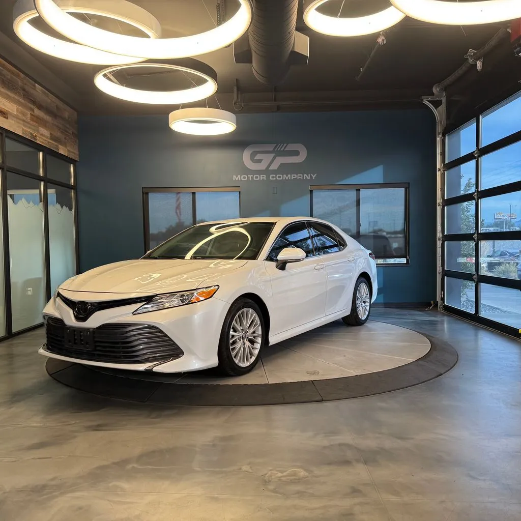 Toyota Camry photo 7