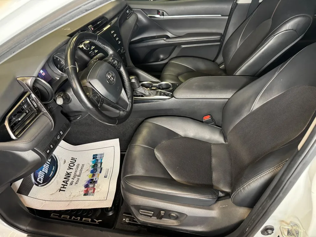 Toyota Camry photo 20