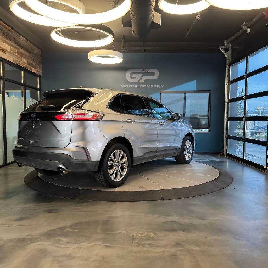Ford Edge photo 3